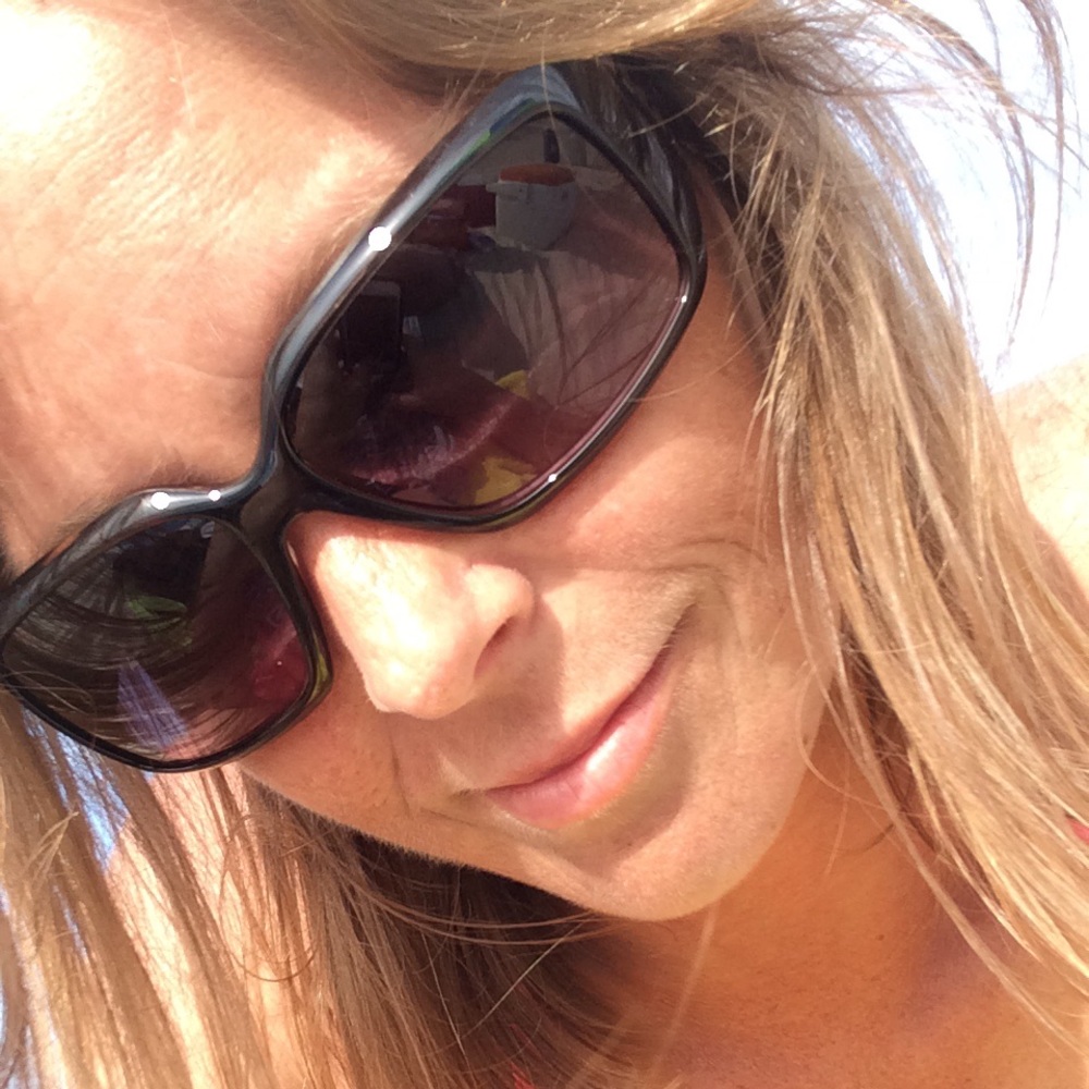 Meet your Posher, Valarie